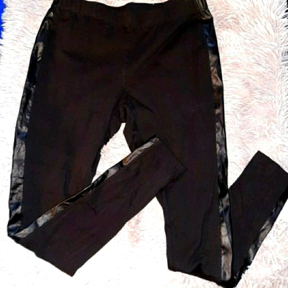 🖤Deadstock Like New faux is sides black leggings! FREE with purchase of $25+